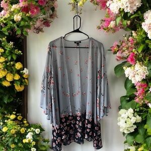 Torrid plus size top size 1-2